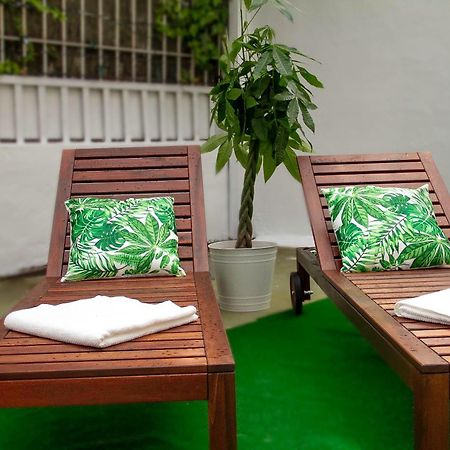Real Beds Madrid Bed & Breakfast Exterior photo